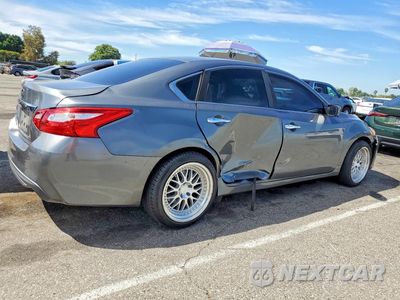 Trzecie zdjęcie samochodu z tyłu: 2017 NISSAN ALTIMA 2.5 S VIN:1N4AL3AP0HN336325 - miniatura