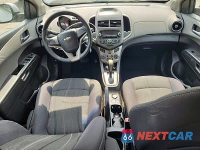 Zdjęcie 8 z 12 samochodu: 2012 CHEVROLET SONIC LT VIN:1G1JC6SH0C4179390 - miniatura