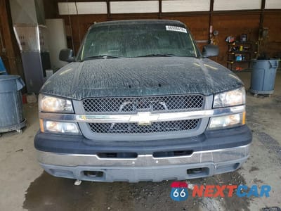 Piąte zdjęcie samochodu w środku: 2003 CHEVROLET SILVERADO K1500 VIN:1GCEK19V13E298005 - miniatura