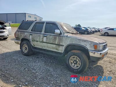 Czwarte zdjęcie samochodu z boku: 1992 TOYOTA 4RUNNER SR5 V6 VIN:JT3VN39W4N0080589 - miniatura