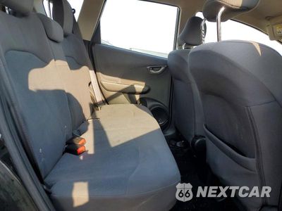 Zdjęcie 10 z 12 samochodu: 2013 HONDA FIT VIN:JHMGE8H38DC050399 - miniatura