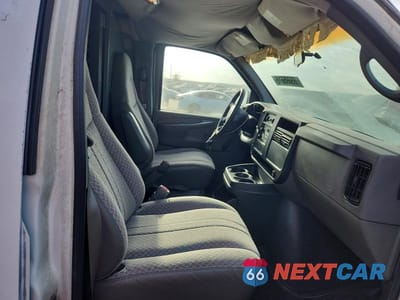 Zdjęcie 11 z 13 samochodu: 2004 CHEVROLET EXPRESS G2500 VIN:1GCGG25V441146072 - miniatura