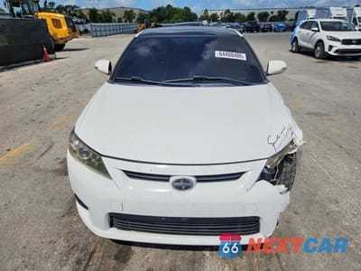 Piąte zdjęcie samochodu w środku: 2011 SCION TC BASE VIN:JTKJF5C77B3016568 - miniatura