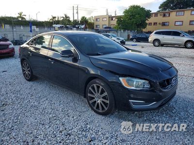 Czwarte zdjęcie samochodu z boku: 2017 VOLVO S60 PLATINUM VIN:LYV402HM3HB127215 - miniatura