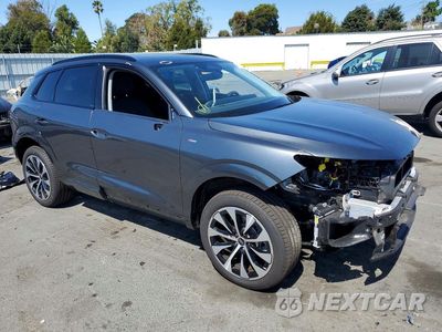 Czwarte zdjęcie samochodu z boku: 2026 AUDI Q3 S-LINE VIN:WA1ABCFJ1T1064816 - miniatura