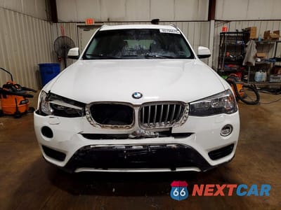 Piąte zdjęcie samochodu w środku: 2017 BMW X3 XDRIVE28I VIN:5UXWX9C38H0T22265 - miniatura