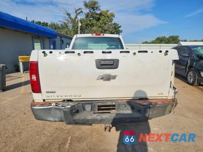 Zdjęcie 6 z 12 samochodu: 2011 CHEVROLET SILVERADO C1500 VIN:1GCNCPE09BZ400815 - miniatura