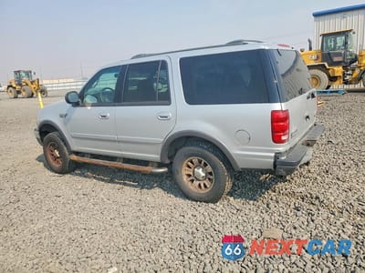Drugie zdjęcie samochodu z przodu: 2002 FORD EXPEDITION XLT VIN:1FMFU16L22LA84616 - miniatura