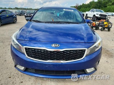 Piąte zdjęcie samochodu w środku: 2017 KIA FORTE EX VIN:3KPFL4A87HE091316 - miniatura