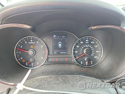 Zdjęcie 9 z 12 samochodu: 2017 KIA FORTE EX VIN:3KPFL4A81HE093790 - miniatura