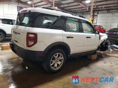 Trzecie zdjęcie samochodu z tyłu: 2022 FORD BRONCO SPORT VIN:3FMCR9A63NRD10611 - miniatura