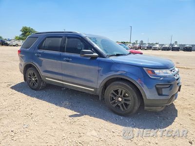 Czwarte zdjęcie samochodu z boku: 2019 FORD EXPLORER XLT VIN:1FM5K8D85KGA46606 - miniatura