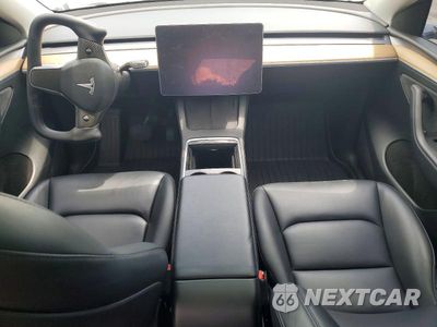 Zdjęcie 8 z 13 samochodu: 2022 TESLA MODEL Y VIN:7SAYGDEE5NA018223 - miniatura