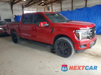 Czwarte zdjęcie samochodu z boku: 2025 FORD F150 LARIAT VIN:1FTFW5LD2SFA24563 - miniatura