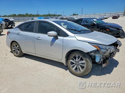 Czwarte zdjęcie samochodu z boku: 2025 NISSAN VERSA SV VIN:3N1CN8EV6SL832131 - miniatura