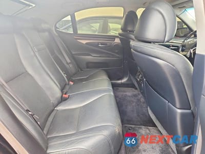 Zdjęcie 10 z 13 samochodu: 2016 LEXUS LS 460 VIN:JTHCL5EF1G5026763 - miniatura