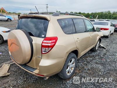 Trzecie zdjęcie samochodu z tyłu: 2011 TOYOTA RAV4 BASE VIN:2T3BF4DV9BW086878 - miniatura
