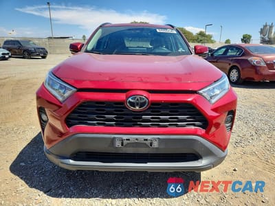 Piąte zdjęcie samochodu w środku: 2019 TOYOTA RAV4 XLE PREMIUM VIN:2T3A1RFV8KW081045 - miniatura