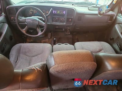 Zdjęcie 8 z 13 samochodu: 2005 CHEVROLET SILVERADO K1500 VIN:1GCEK19V25E123622 - miniatura