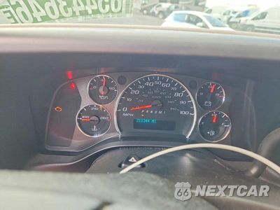 Zdjęcie 9 z 13 samochodu: 2019 CHEVROLET EXPRESS 2500 CARGO DELIVERY VAN VIN:1GCWGAFP0K1369535 - miniatura