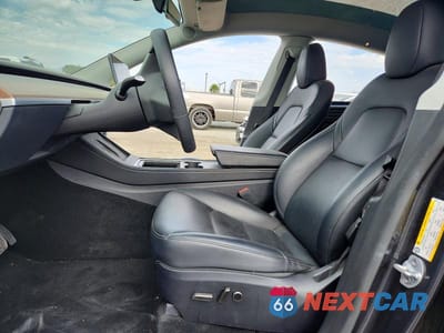 Zdjęcie 7 z 12 samochodu: 2024 TESLA MODEL Y VIN:7SAYGAEE0RF133318 - miniatura