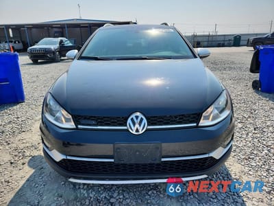 Piąte zdjęcie samochodu w środku: 2017 VOLKSWAGEN GOLF ALLTRACK S VIN:3VWH17AU7HM523368 - miniatura