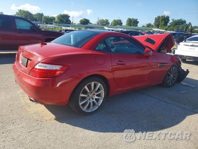 Trzecie zdjęcie samochodu z tyłu: 2016 MERCEDES-BENZ SLK 300 VIN:WDDPK3JA5GF115448 - miniatura