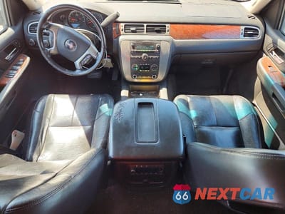 Zdjęcie 8 z 13 samochodu: 2008 GMC YUKON XL K1500 VIN:1GKFK16348R116857 - miniatura