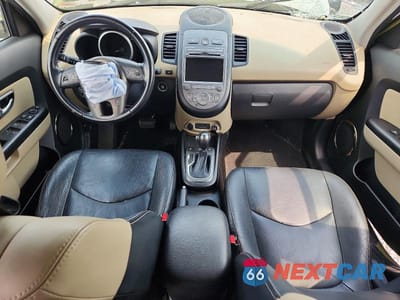 Zdjęcie 8 z 12 samochodu: 2013 KIA SOUL + VIN:KNDJT2A62D7614653 - miniatura