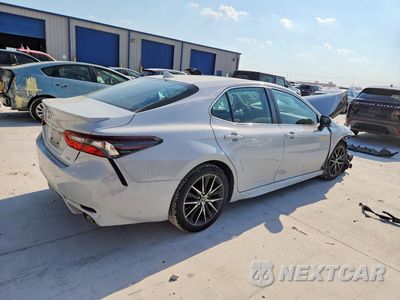 Trzecie zdjęcie samochodu z tyłu: 2023 TOYOTA CAMRY SE VIN:4T1G11AK1PU088427 - miniatura