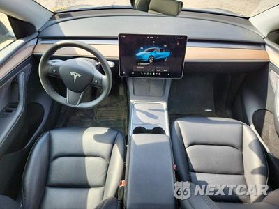 Zdjęcie 8 z 13 samochodu: 2024 TESLA MODEL Y VIN:7SAYGAEE9RF020807 - miniatura
