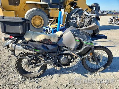 2015 KAWASAKI KL650 E JKAKLEE10FDA81952 - główne zdjęcie licytacji z USA - miniatura