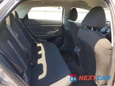 Zdjęcie 10 z 12 samochodu: 2023 HYUNDAI ELANTRA SEL VIN:KMHLS4AG1PU563678 - miniatura