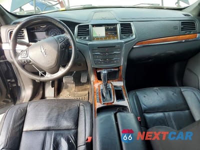 Zdjęcie 8 z 12 samochodu: 2016 LINCOLN MKS VIN:1LNHL9FT6GG600891 - miniatura