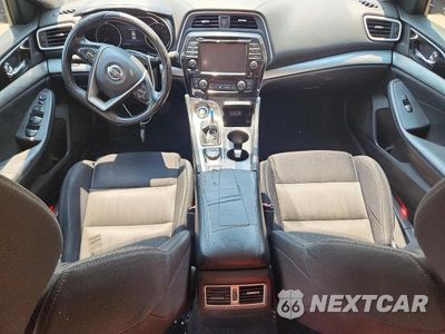 Zdjęcie 8 z 12 samochodu: 2017 NISSAN MAXIMA 3.5 S VIN:1N4AA6AP7HC361225 - miniatura