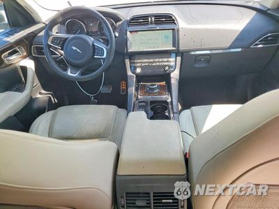 Zdjęcie 8 z 13 samochodu: 2019 JAGUAR F-PACE PRESTIGE VIN:SADCK2FX5KA392403 - miniatura