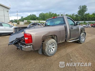 Trzecie zdjęcie samochodu z tyłu: 2012 CHEVROLET SILVERADO K1500 VIN:1GCNKPEX8CZ259172 - miniatura