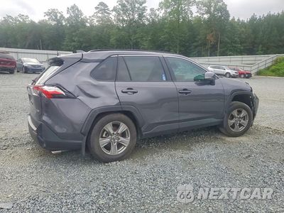 Trzecie zdjęcie samochodu z tyłu: 2024 TOYOTA RAV4 XLE VIN:2T3W1RFV0RC259466 - miniatura