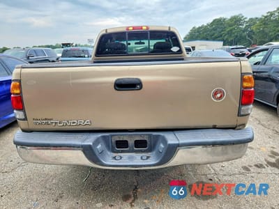 Zdjęcie 6 z 12 samochodu: 2002 TOYOTA TUNDRA SR5 VIN:5TBRN34102S293016 - miniatura