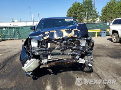 Piąte zdjęcie samochodu w środku: 2015 TOYOTA TACOMA V6 VIN:3TMLU4EN3FM170632 - miniatura