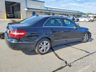 Trzecie zdjęcie samochodu z tyłu: 2010 MERCEDES-BENZ E 350 4MATIC VIN:WDDHF8HB3AA190951 - miniatura