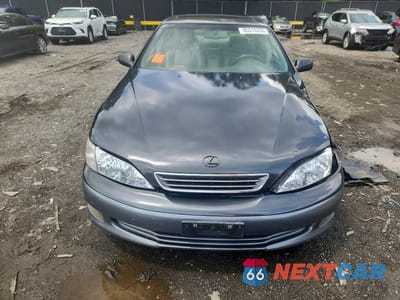 Piąte zdjęcie samochodu w środku: 2000 LEXUS ES 300 VIN:JT8BF28G5Y5102105 - miniatura