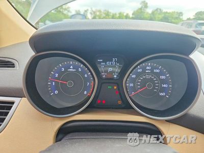 Zdjęcie 9 z 12 samochodu: 2013 HYUNDAI ELANTRA GLS VIN:5NPDH4AE9DH227448 - miniatura
