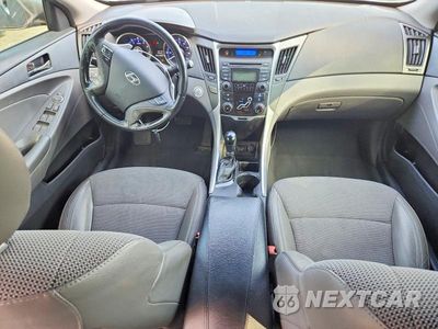 Zdjęcie 8 z 12 samochodu: 2013 HYUNDAI SONATA SE VIN:5NPEC4AC8DH715839 - miniatura