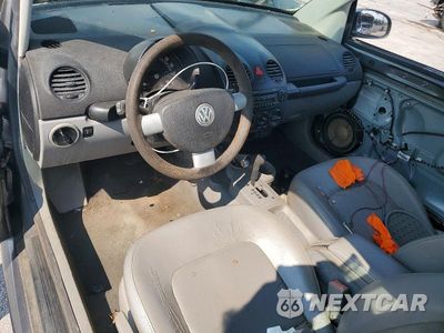 Zdjęcie 8 z 12 samochodu: 2004 VOLKSWAGEN NEW BEETLE GLS VIN:3VWCD31Y04M339316 - miniatura