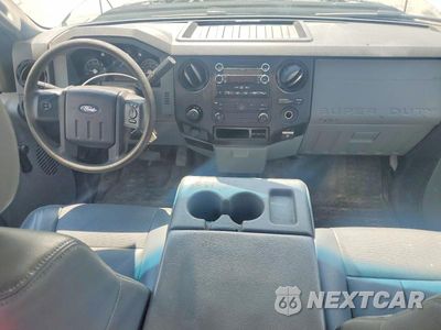 Zdjęcie 8 z 12 samochodu: 2016 FORD F350 SUPER DUTY VIN:1FD8X3B63GEC75663 - miniatura
