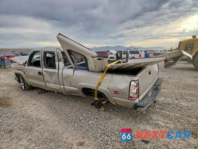 Drugie zdjęcie samochodu z przodu: 2006 CHEVROLET SILVERADO K1500 VIN:1GCEK19B46Z216321 - miniatura
