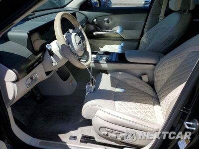 Zdjęcie 7 z 12 samochodu: 2024 GENESIS GV60 PERFORMANCE VIN:KMUKEDSB7RU020555 - miniatura