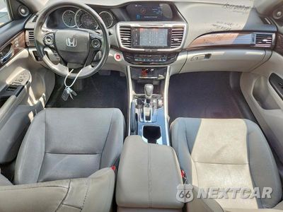 Zdjęcie 8 z 13 samochodu: 2016 HONDA ACCORD EXL VIN:1HGCR2F86GA214301 - miniatura