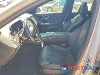 Zdjęcie 7 z 12 samochodu: 2025 MERCEDES-BENZ E 350 4MATIC VIN:W1KLF4HB9SA117216 - miniatura